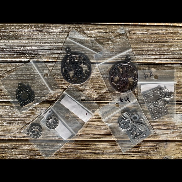 Clocks Charms Findings - Picture 7 of 8